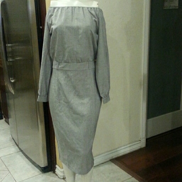 Rebecca Tatti Linen blend off shoulder dress - Picture 3 of 5